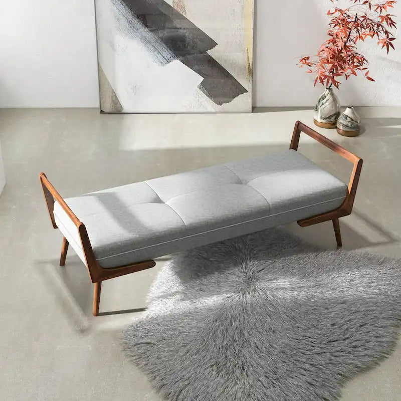 Banc rembourré en tissu gris de style Mid-Century Modern